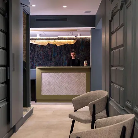 Hotel Grand Lévêque 3*
