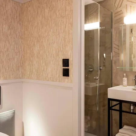 Hotel Grand Lévêque Parigi