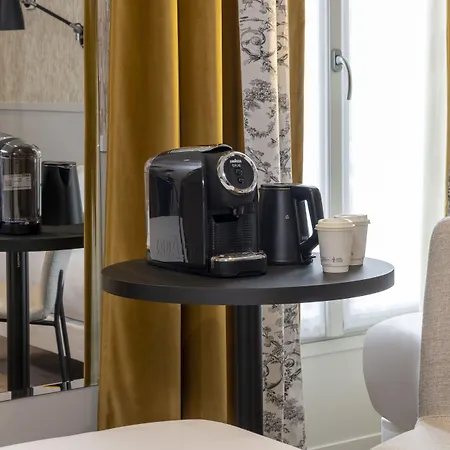 Grand Leveque Hotel