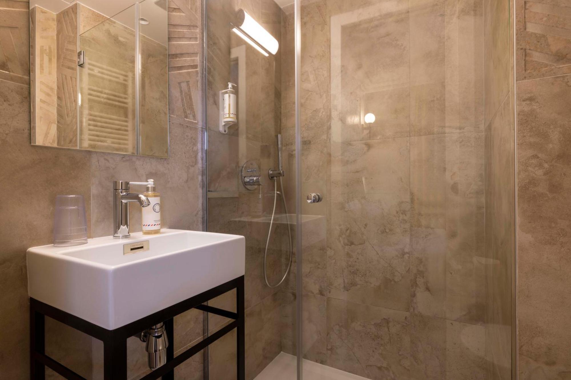 Hotel Grand Leveque 3*