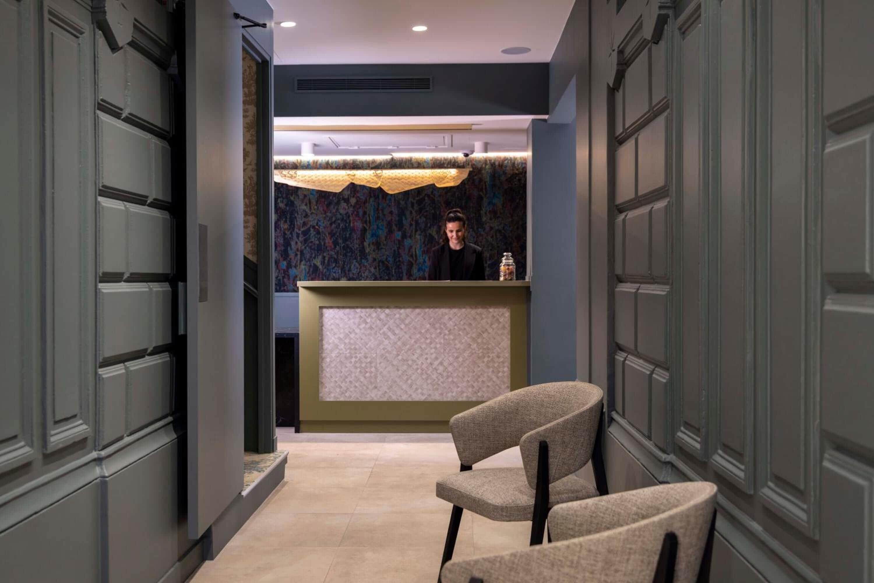 Hotel Grand Leveque 3*